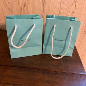 TIFFANY & CO. Gift bags. Set of two.